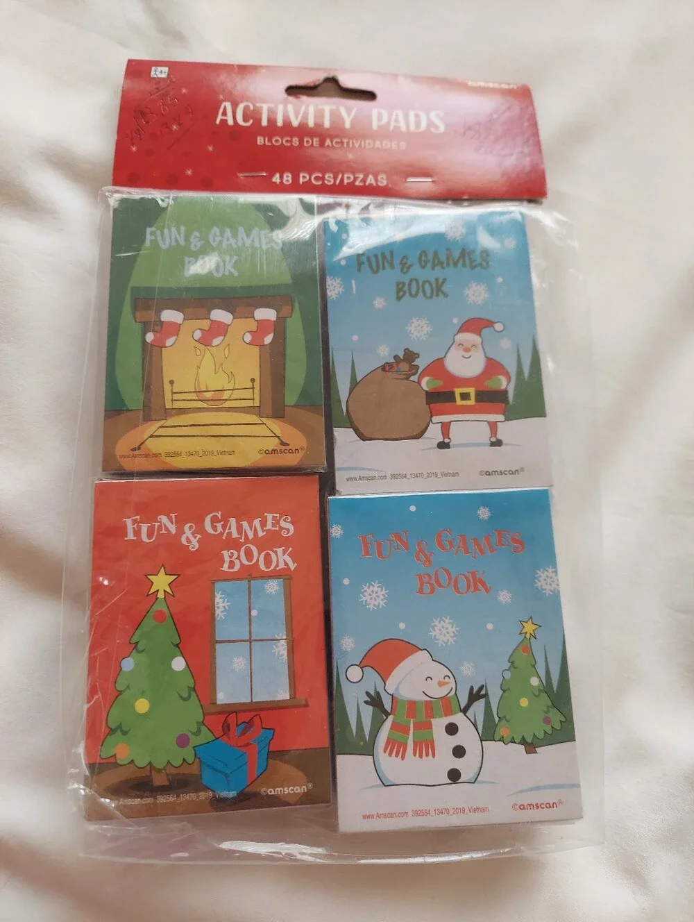 NWT Kids Holiday Party ActivityPack Supplies-Books,Puzzles,Pencils,Games,100+pcs